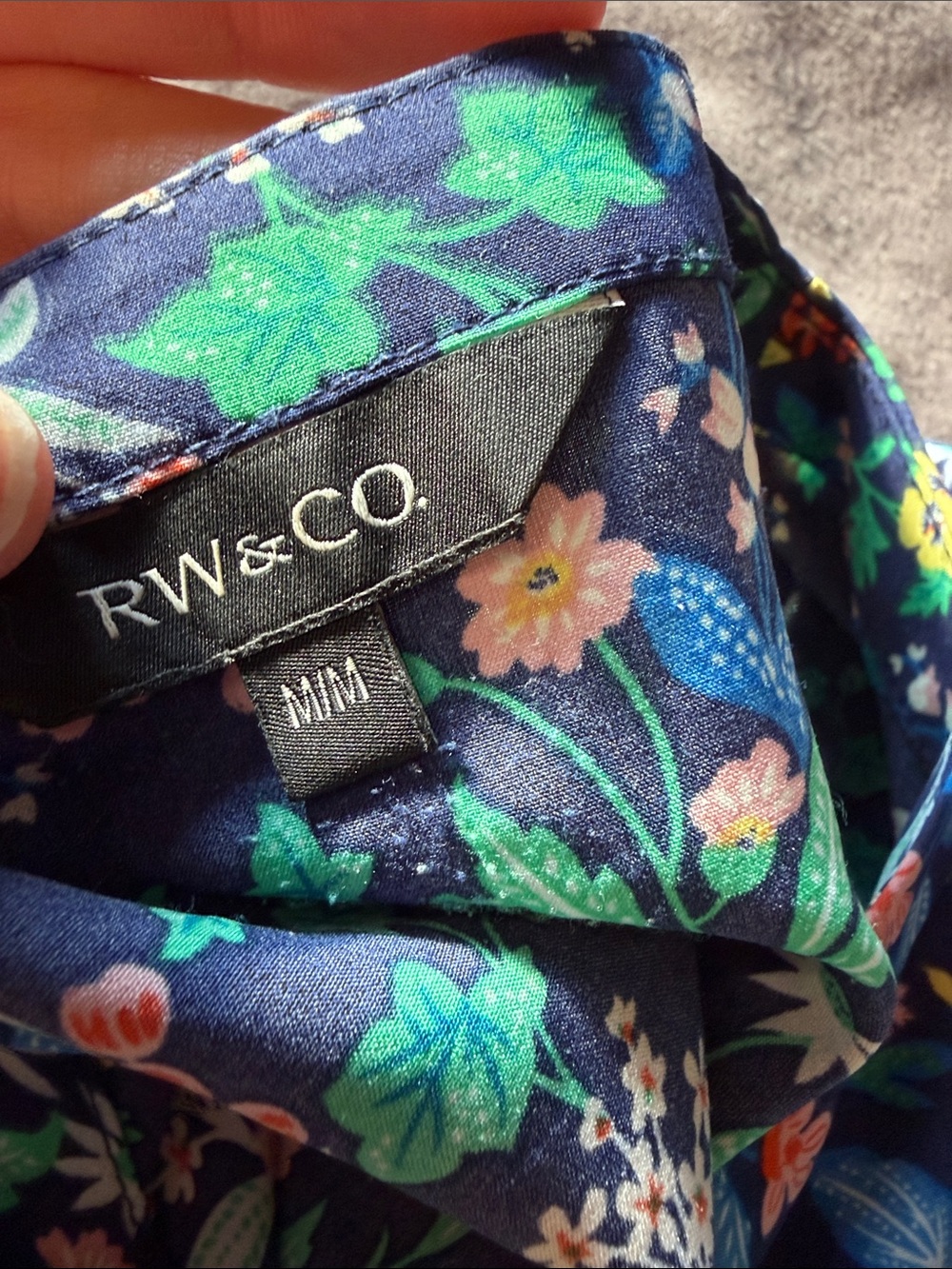 RW&CO. Navy Multicolor Floral Ruffled Tie-Detail Blouse - Picture 8 of 9